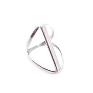 Silver Toned Unique wide simple modernist ring. Size 7.5